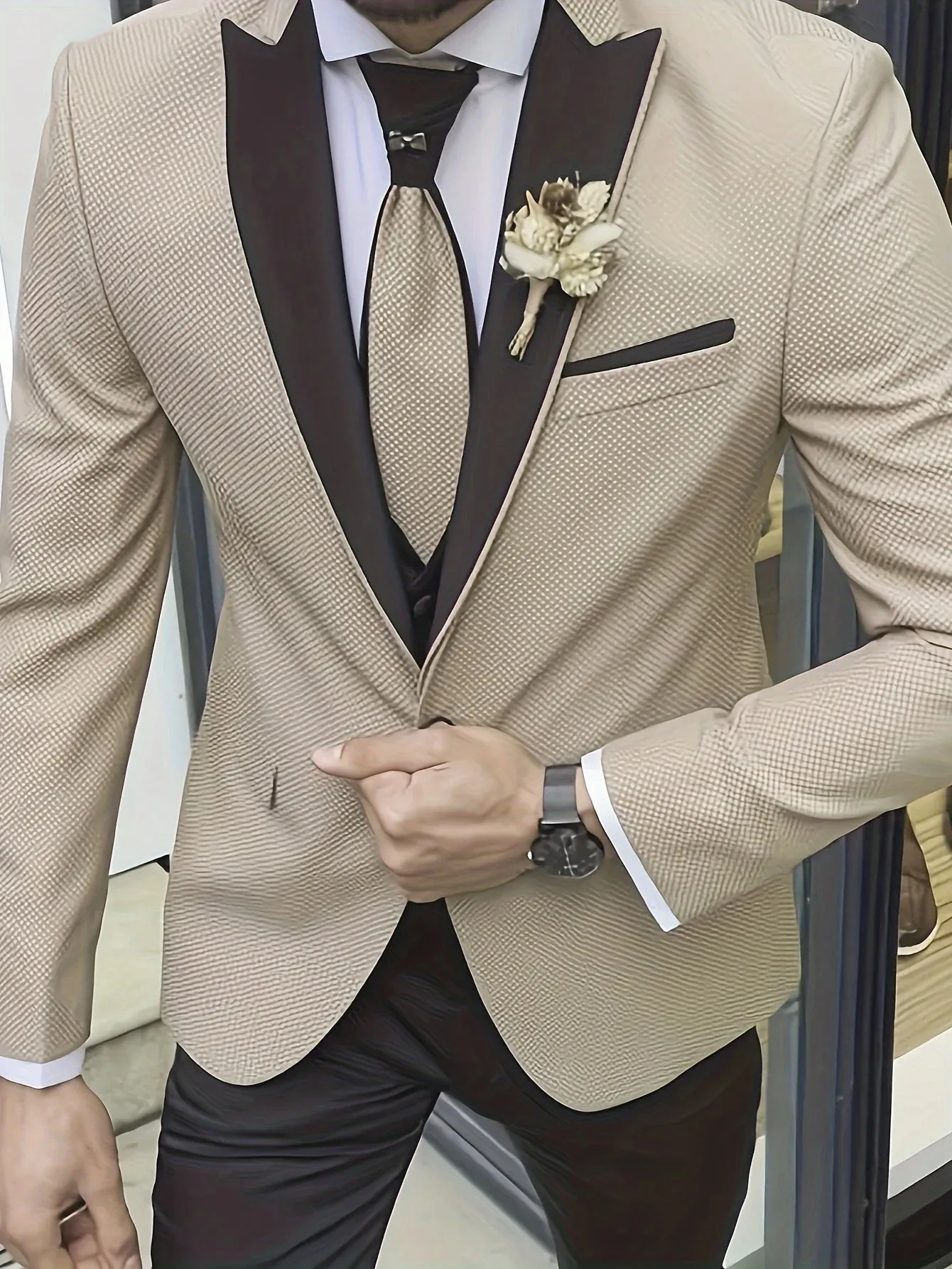 Wiaofellas  -  Men's Trendy Single Breasted Suit Blazer Jacket, Fashion Tailored Fit Suit Coat with Notch Lapels for Business and Wedding Party