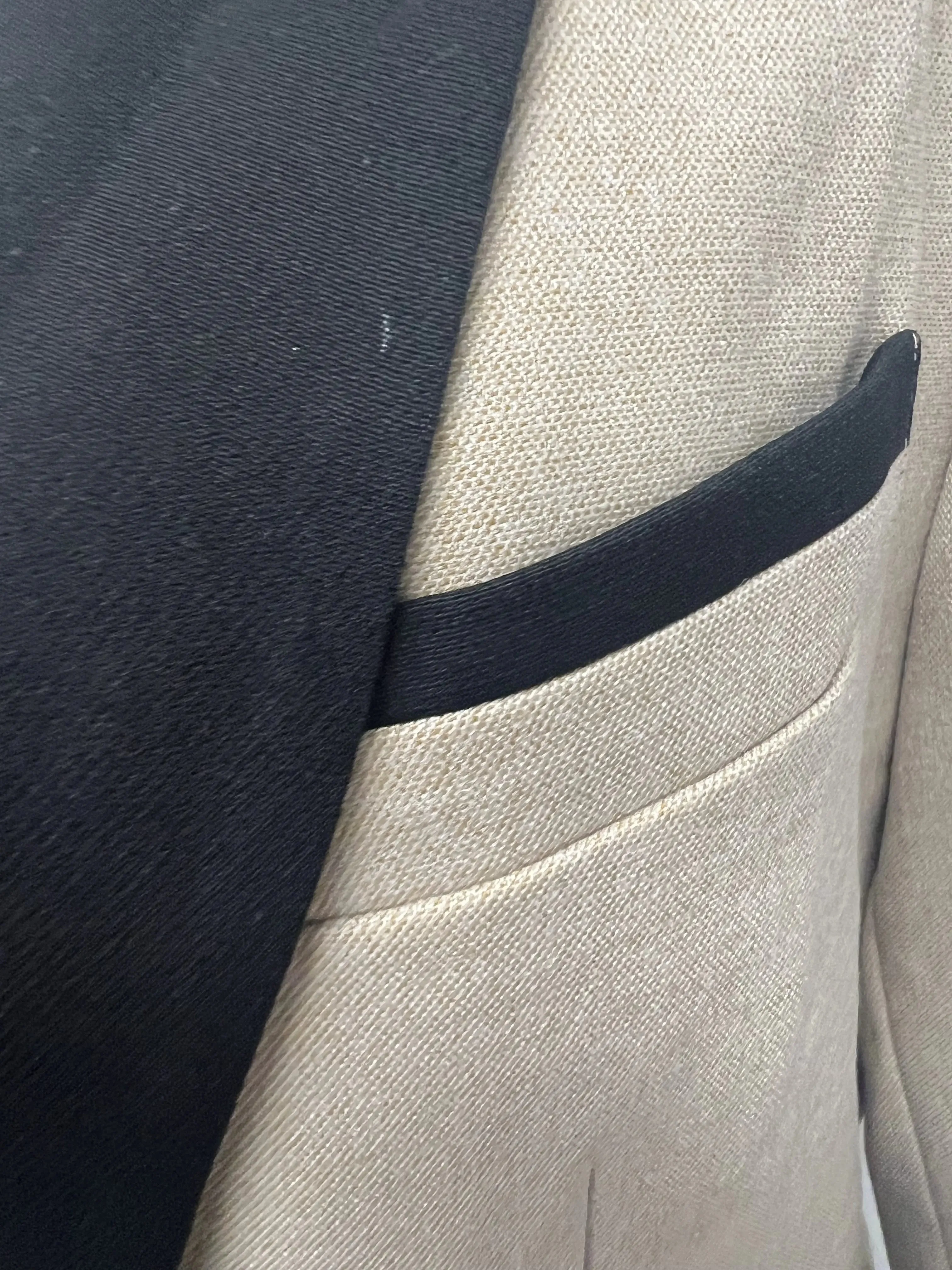 Wiaofellas  -  Men's Trendy Single Breasted Suit Blazer Jacket, Fashion Tailored Fit Suit Coat with Notch Lapels for Business and Wedding Party